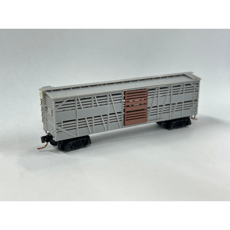 Pre-Owned: MicroTrains 40' Dispatch Stock Car Undecorated - Grey  - N Scale