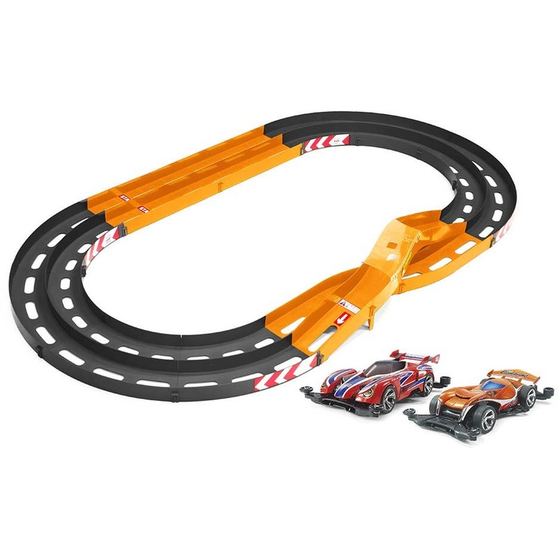 Mini 4WD Oval Home Circuit (Two-Level Lane Change) plus Trairong & Copperfang (Mini 4WD Special Project)