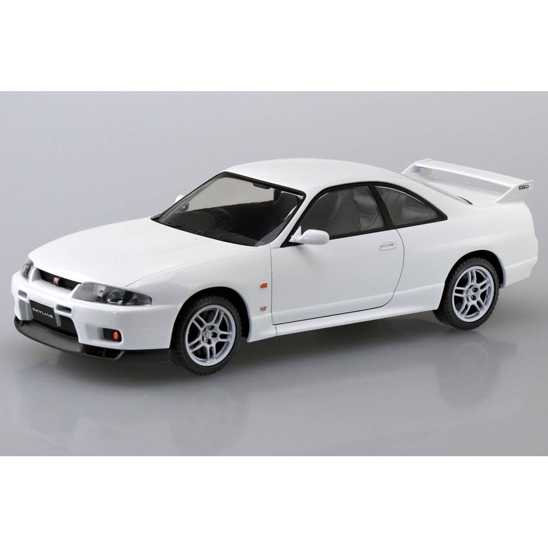 1/32 Nissan R33 Skyline GT-R (White)
