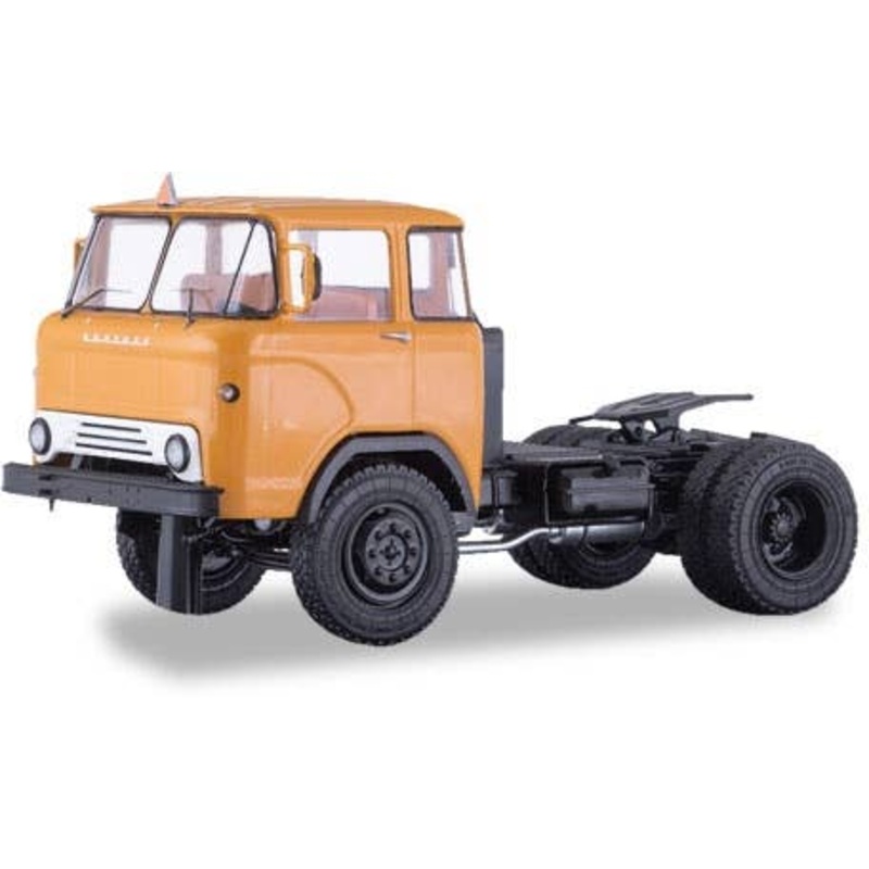 1/43 KAZ-608 Tractor