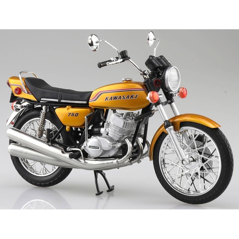 1/12 KAWASAKI 750SS MACH IV (European Specification) Candy Gold