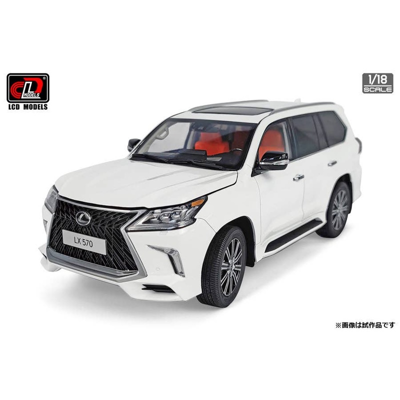 1/18 LEXUS LX570 White