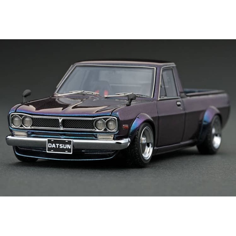 1/43 Nissan Hakotora Long Purple & Green