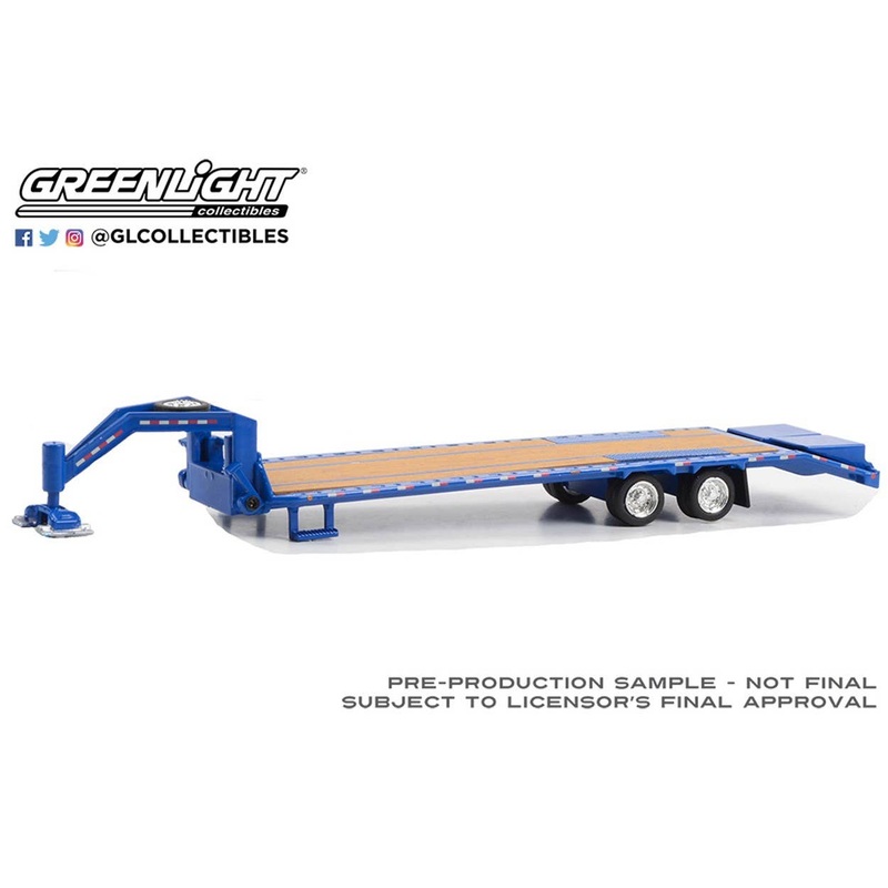 1/64 GreenLight Gooseneck Trailer - Blue with Red and White Conspicuity Stripes