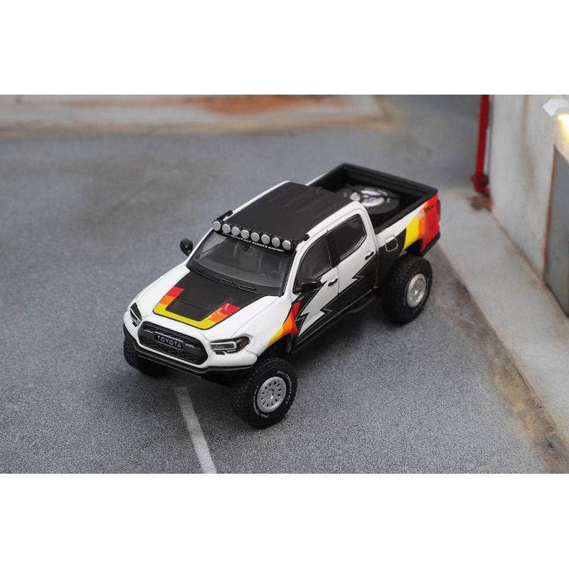 1/64 Toyota TACOMA TRD Pro 2022- (Lhd) -White / Trd Art Pattern
