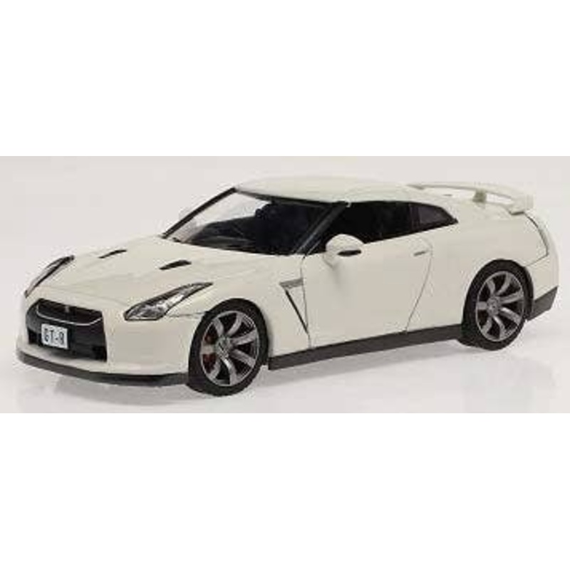 1/43 Nissan GT-R R35 2008 White