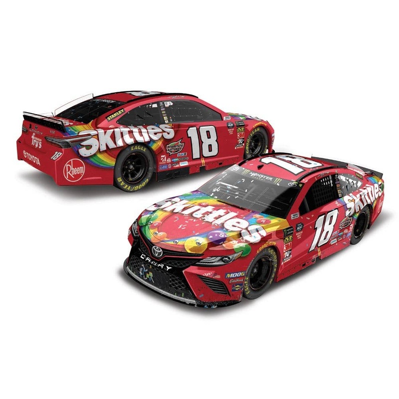 1/24 Kyle Busch Skittles Toyota Camry NASCAR 2019 Phoenix Raced Win (Hood-Open)