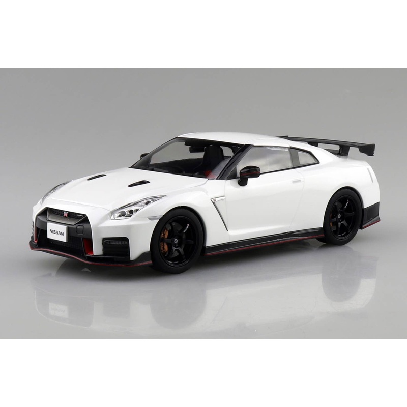 1/24 R35 NISSAN GT-R NISMO 2017 Brilliant White Pearl