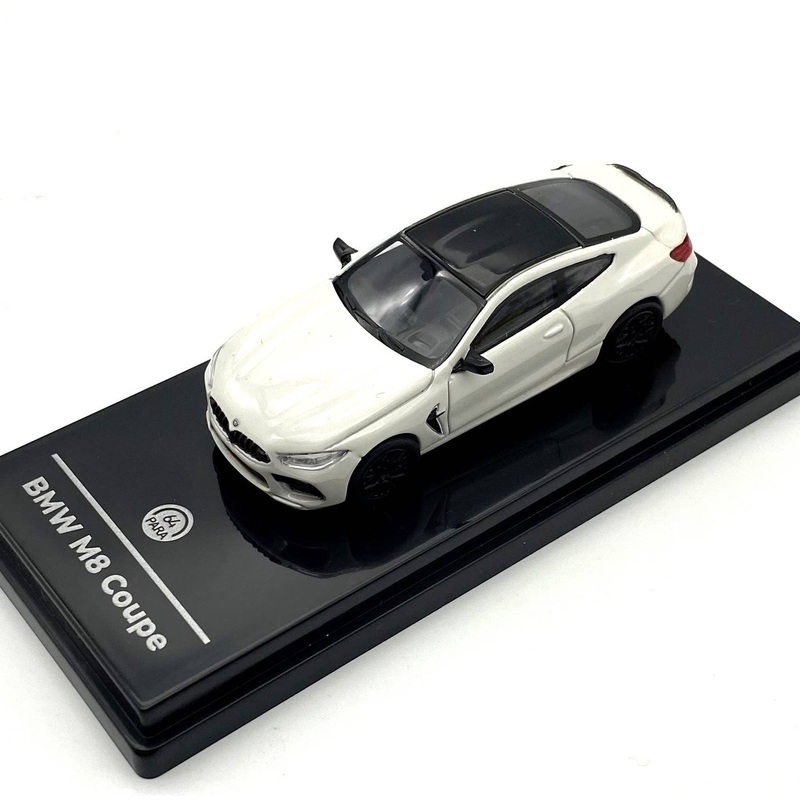 1/64 BMW M8 Coupe Alpine White LHD