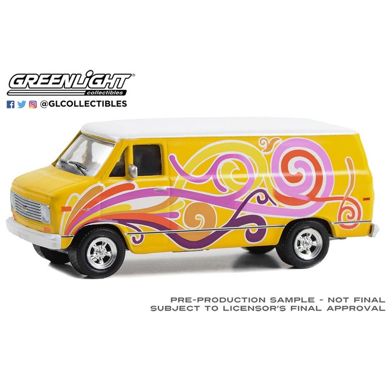 1/64 GreenLight Vannin' - 1976 Chevrolet G20 Custom Van - Yellow with Swirls
