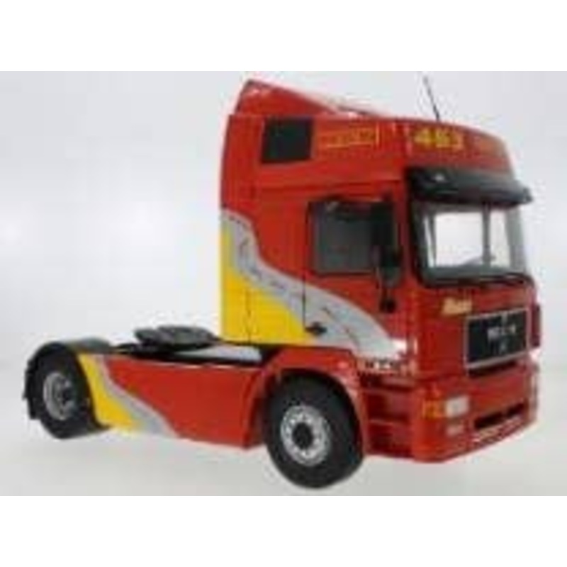 1/18 MAN F2000 1994 Red