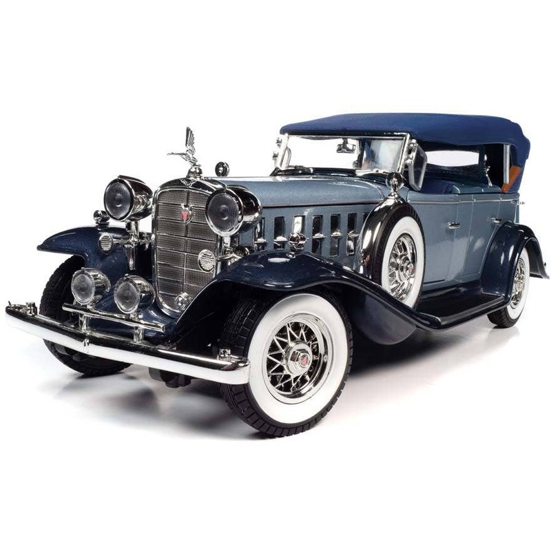 1/18 1932 Cadillac V16 Sport Phaeton Light Blue / Dark Blue