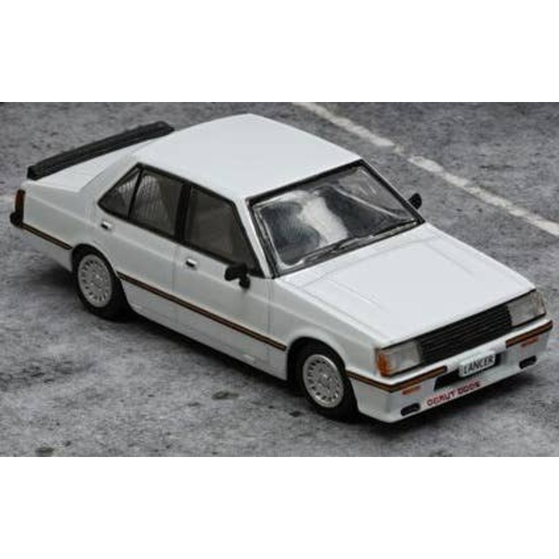 1/64 Mitsubishi Lancer EX2000 Turbo White (RHD)